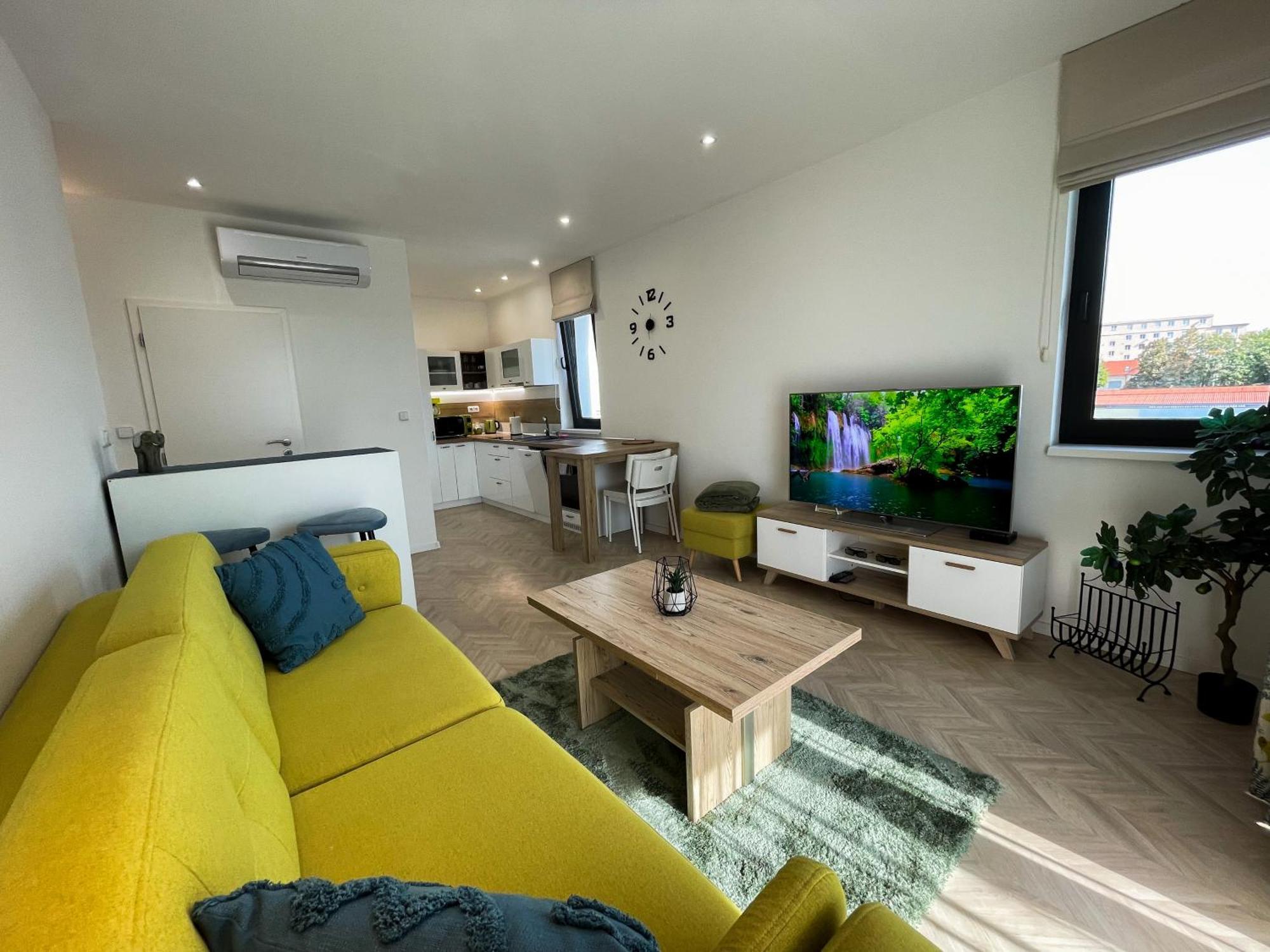 Luxury City Retreat With Terrace Košice Eksteriør billede