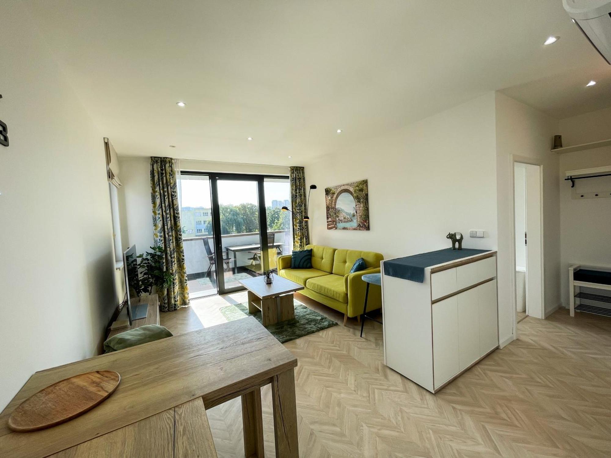 Luxury City Retreat With Terrace Košice Eksteriør billede